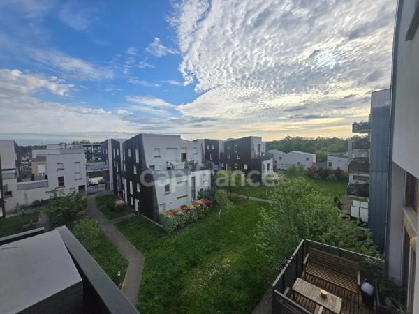 Dpt Val d'Oise (95), à vendre HERBLAY-SUR-SEINE appartement T2 41m2 avec stationnement privatif et balcon