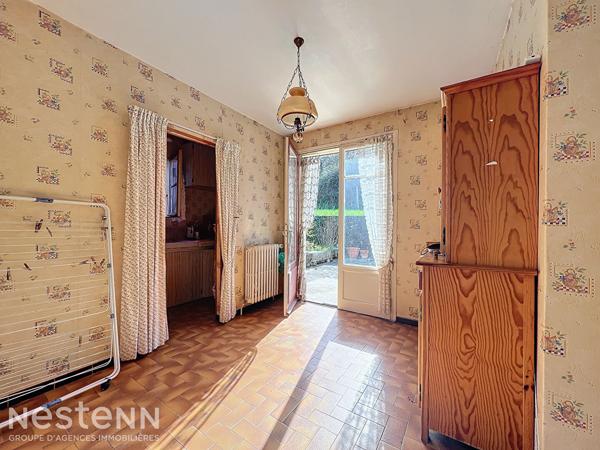 Pompertuzat. Maison familiale 6 pièces de 132m² avec un garage sur un terrain d'environ 1800m² à vendre.