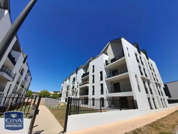 Appartement à louer 3 pièces 84.29m² Tours (37100)