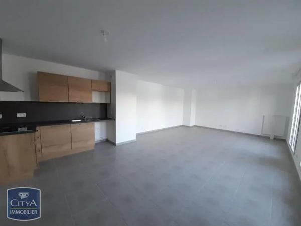 Appartement à louer 3 pièces 84.29m² Tours (37100)
