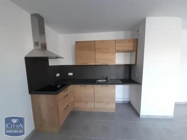 Appartement à louer 3 pièces 84.29m² Tours (37100)