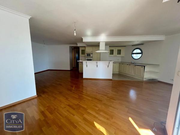 Appartement à louer 2 pièces 71.56m² Cagnes-sur-Mer (06800)