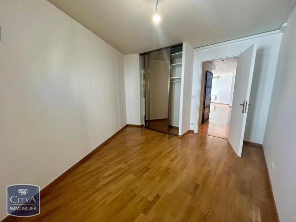 Appartement à louer 2 pièces 71.56m² Cagnes-sur-Mer (06800)