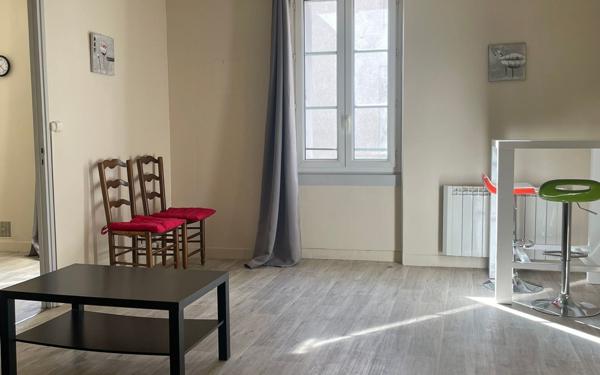 Appartement à louer    1 pièce • 37 m2 Castres