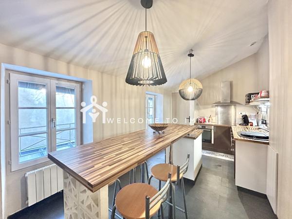 Bel appartement T3 de 81m² dans le centre historique de la Rochelle La Rochelle (17000)