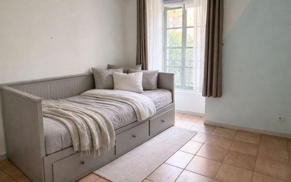 Appartement à vendre    3 pièces • 64 m2 Aramon
