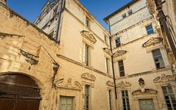 Appartement à vendre    3 pièces • 64 m2 Aramon