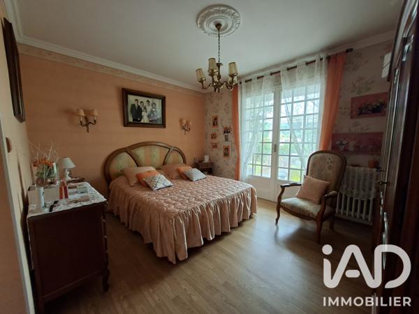 Maison à vendre 9 pièces 214 m² Vouneuil-sous-Biard