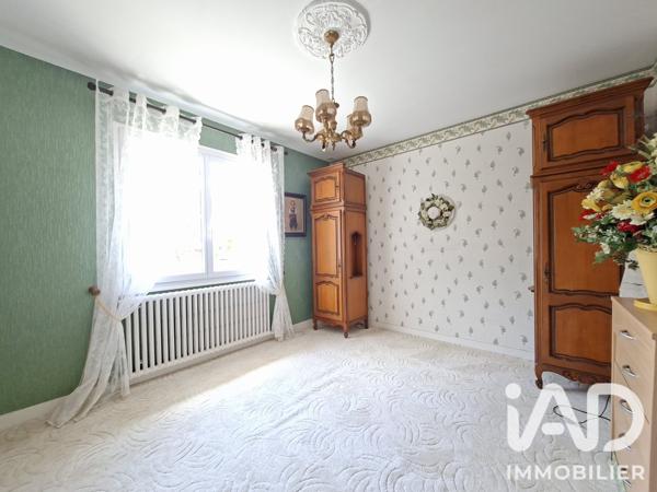 Maison à vendre 9 pièces 214 m² Vouneuil-sous-Biard