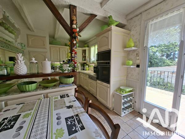 Maison à vendre 9 pièces 214 m² Vouneuil-sous-Biard