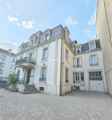 BUREAUX à LOUER de 144 m²