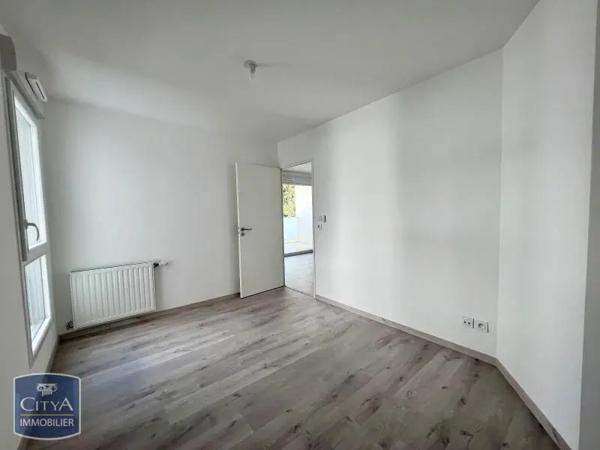 Appartement à louer 2 pièces 46.17m² Décines-Charpieu (69150)