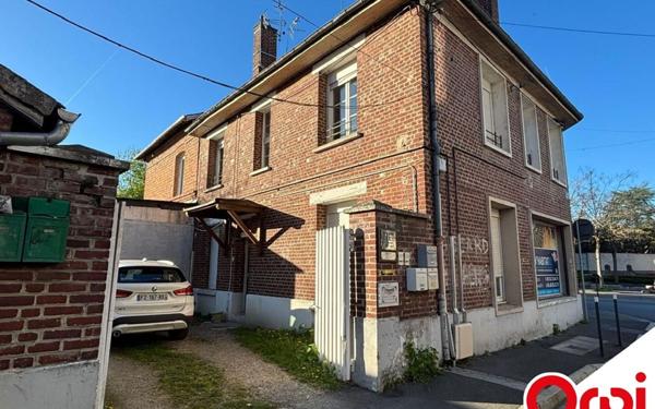 Immeuble à vendre    5 pièces •  La Fère
