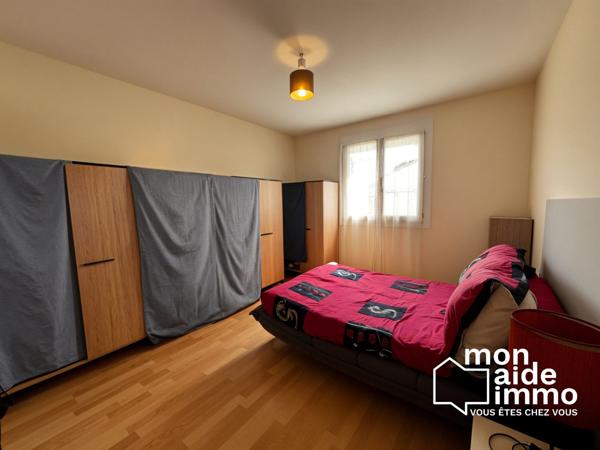 Maison plain-pied 110m² 3 Chambres grand garage, carports