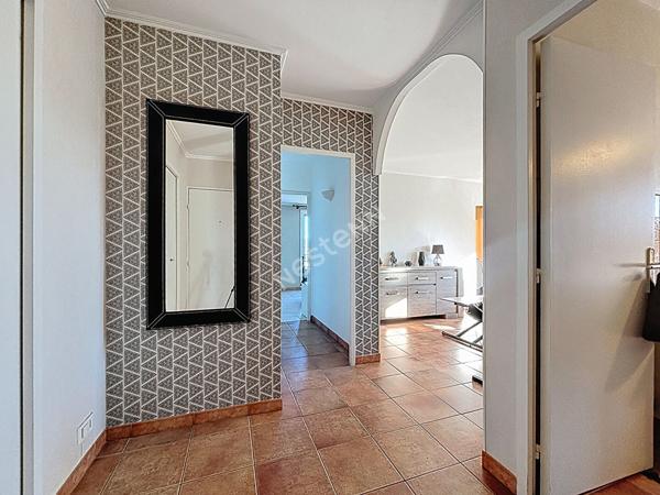 Appartement Marseille 4 pièce(s) 71.48 m2