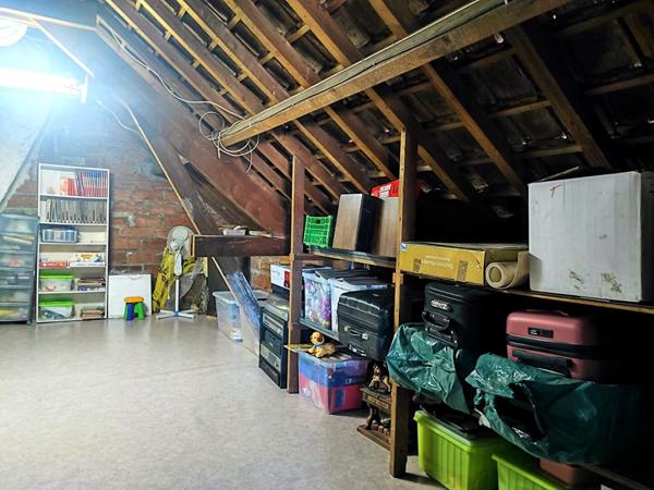 GRANDE MAISON FAMILIALE - ROMAINVILLE CENTRE CARNOT