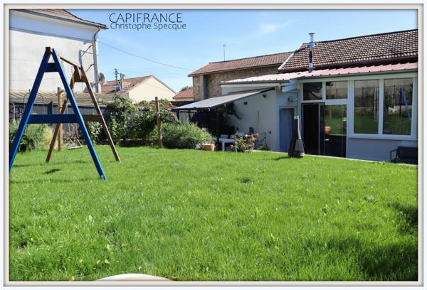 A vendre, Maison rénovée avec gout, terrain et garage CELLES SUR DUROLLE (63)