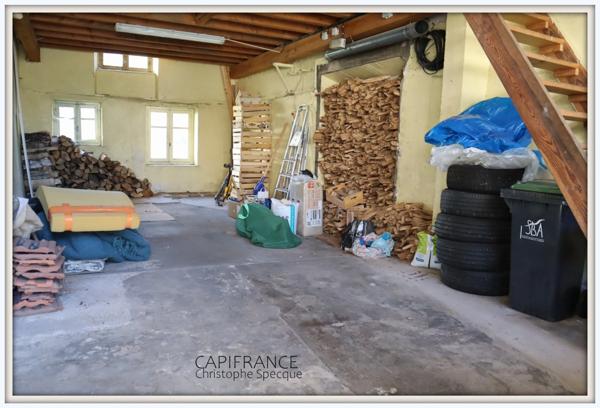 A vendre, Maison rénovée avec gout, terrain et garage CELLES SUR DUROLLE (63)