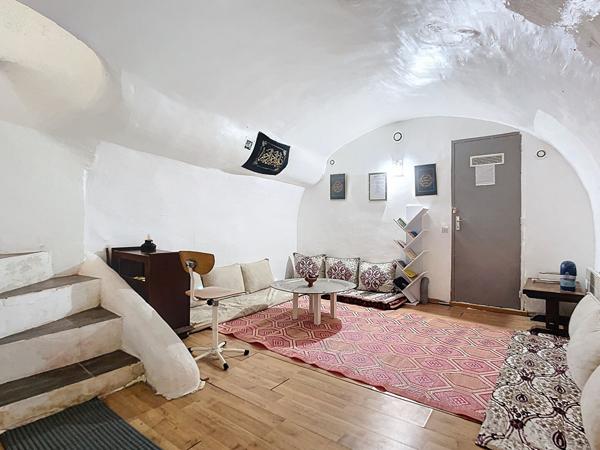 À vendre Appartement 2 pièces ( à coté de la Place de lanche) Secteur prisé du panier à Marseille