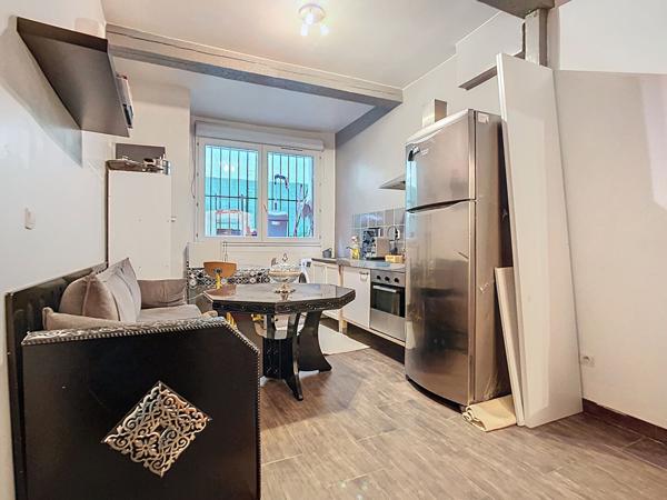 À vendre Appartement 2 pièces ( à coté de la Place de lanche) Secteur prisé du panier à Marseille