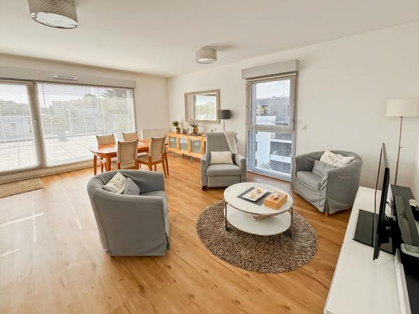 BORDEAUX CAUDERAN - Appartement 3 pièces dernier étage avec terrasse