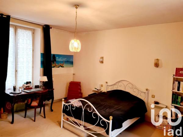 Maison de ville 7 pièces de 187 m² à Sens (89100)