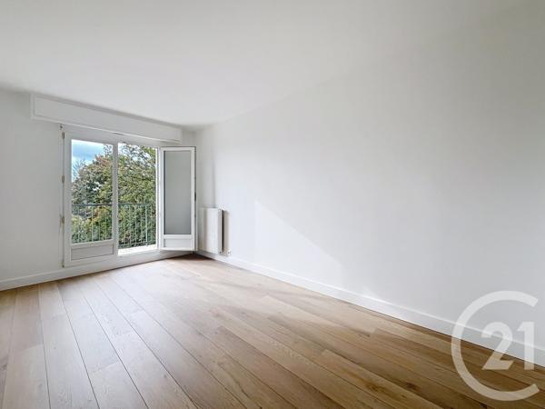 Appartement F5 à vendre  5 pièces - 106,98 m2 VILLE D AVRAY - 92