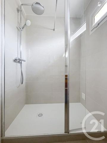 Appartement F5 à vendre  5 pièces - 106,98 m2 VILLE D AVRAY - 92