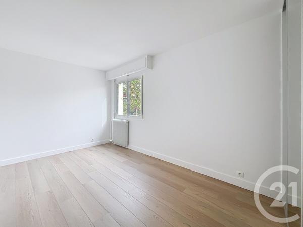 Appartement F5 à vendre  5 pièces - 106,98 m2 VILLE D AVRAY - 92