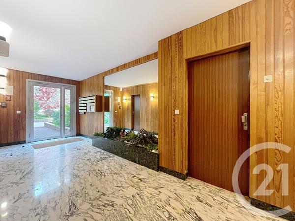 Appartement F5 à vendre  5 pièces - 106,98 m2 VILLE D AVRAY - 92