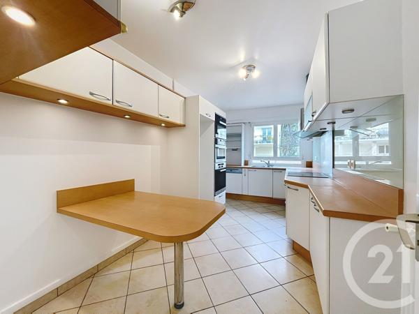 Appartement F5 à vendre  5 pièces - 106,98 m2 VILLE D AVRAY - 92