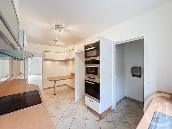 Appartement F5 à vendre  5 pièces - 106,98 m2 VILLE D AVRAY - 92