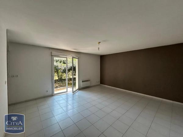 Appartement à louer 2 pièces 47.7m² Baud (56150)