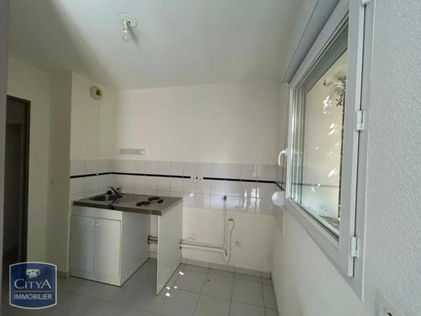 Appartement à louer 2 pièces 47.7m² Baud (56150)