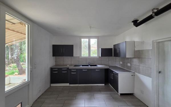 Maison à vendre    2 pièces • 32 m2 Aups