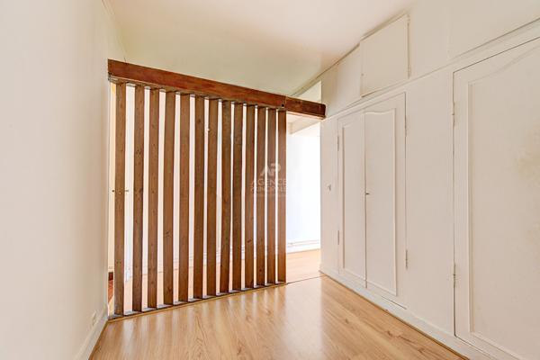 Appartement Saint Germain En Laye 2 pièces 33.37 m2 240 000 € **  - Référence  18574