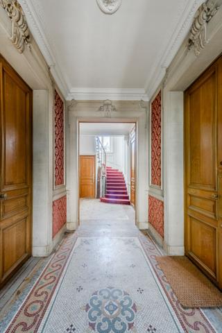 Coup de coeur - Appartement dans le centre ville de Meaux - proche Cathédrale et Gare - 2 chambres - jardin privatif.