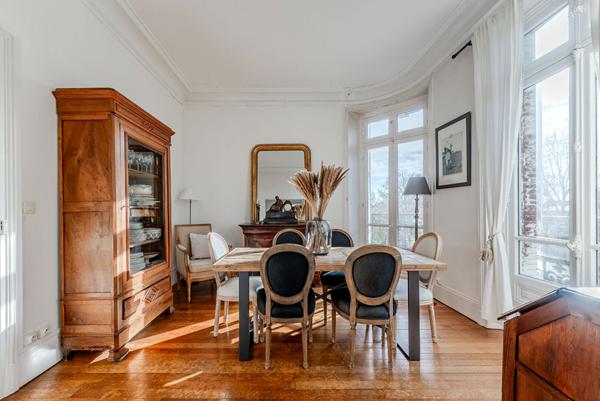 Coup de coeur - Appartement dans le centre ville de Meaux - proche Cathédrale et Gare - 2 chambres - jardin privatif.