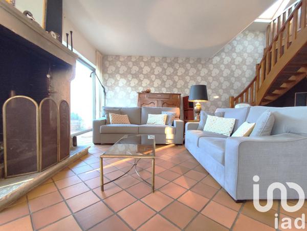 Maison de ville 6 pièces de 200 m² à Fleury-les-Aubrais (45400)