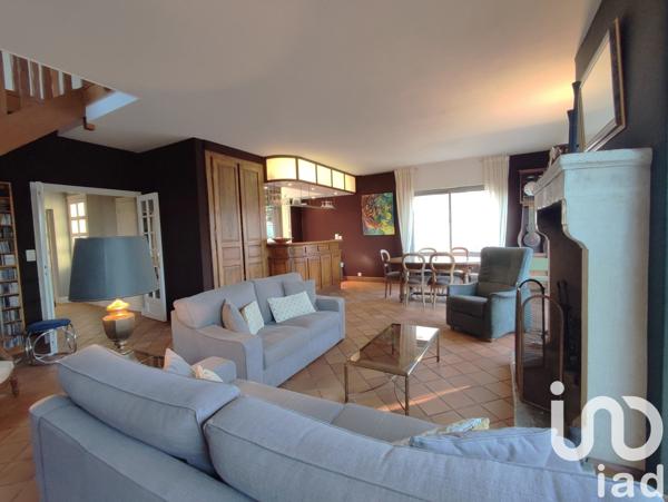 Maison de ville 6 pièces de 200 m² à Fleury-les-Aubrais (45400)