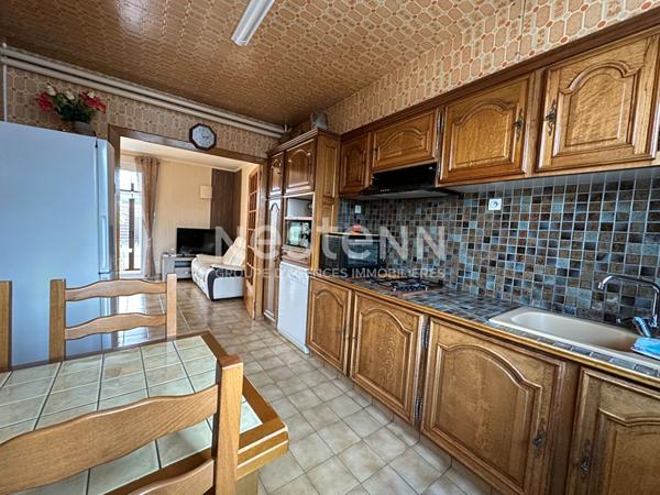 Maison très bien entretenue offrant 4 chambres !