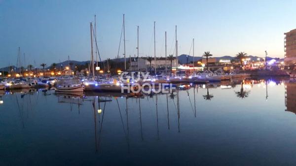 FONDS DE COMMERCE RESTAURANT 200m2 LICENCE 4 SAINT CYPRIEN PORT