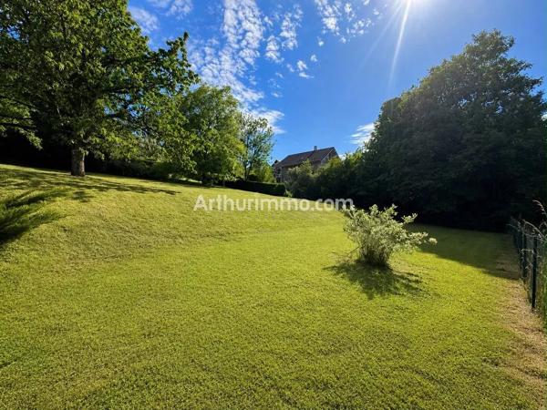 Vente                                                      Terrain
                        
                                         1200 m2                     à Montmorot