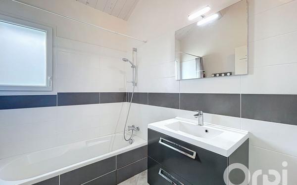 Maison à vendre    5 pièces • 187 m2 Bois-de-Céné