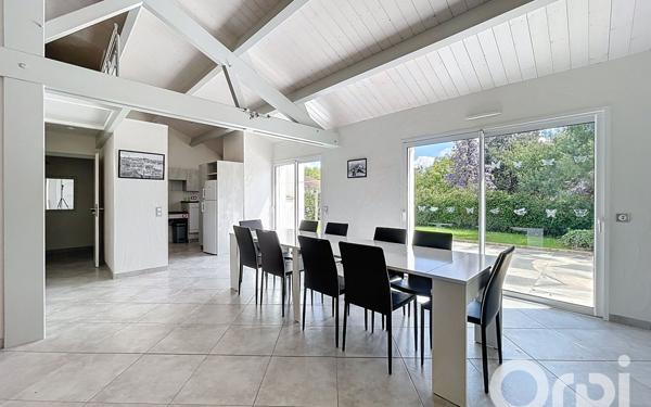 Maison à vendre    5 pièces • 187 m2 Bois-de-Céné