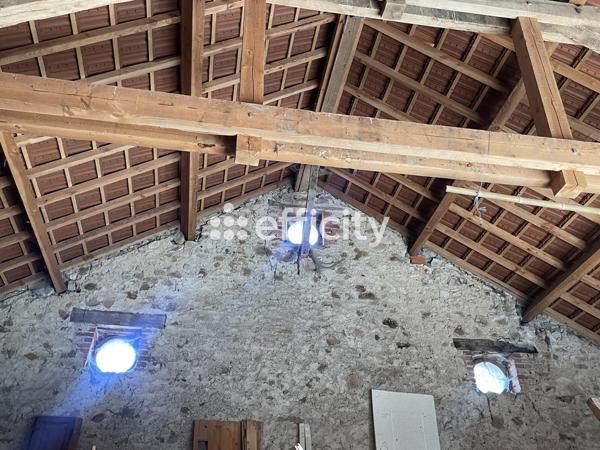 Maison 6 pièces - 243 m²