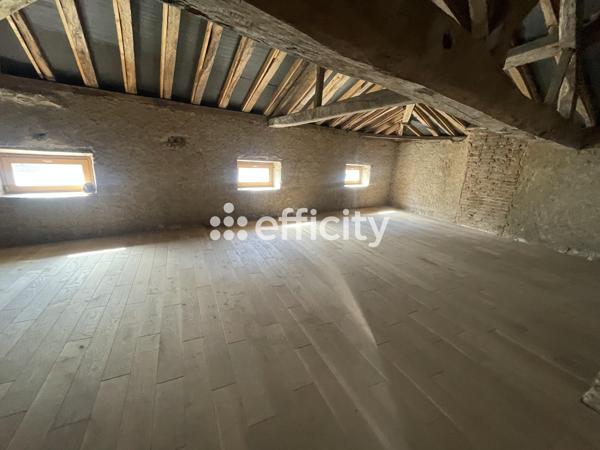 Maison 6 pièces - 243 m²