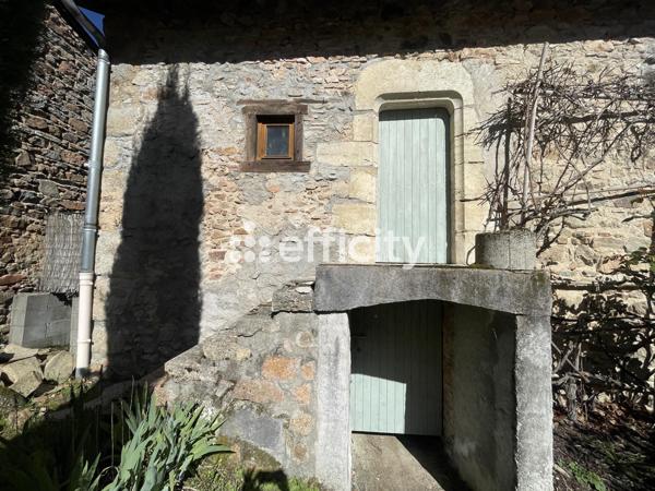 Maison 6 pièces - 243 m²