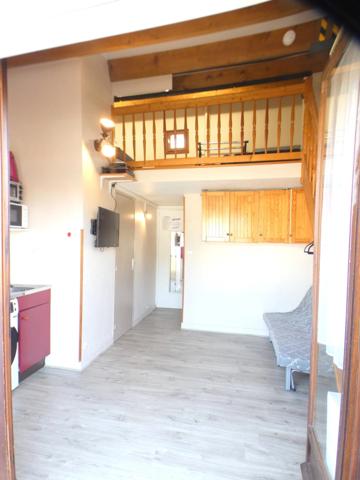 Pinède. Appartement 2 pièces mezzanine