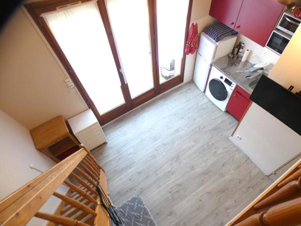 Pinède. Appartement 2 pièces mezzanine